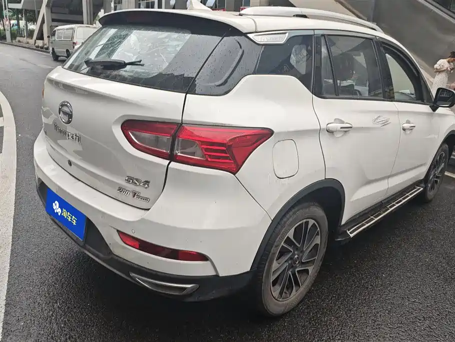 GAC Motor Trumpchi GS4 2015