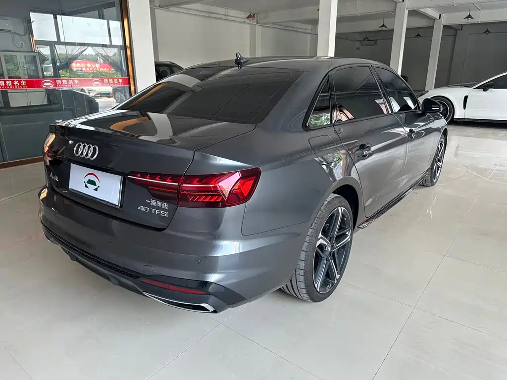 Audi A4L 2025