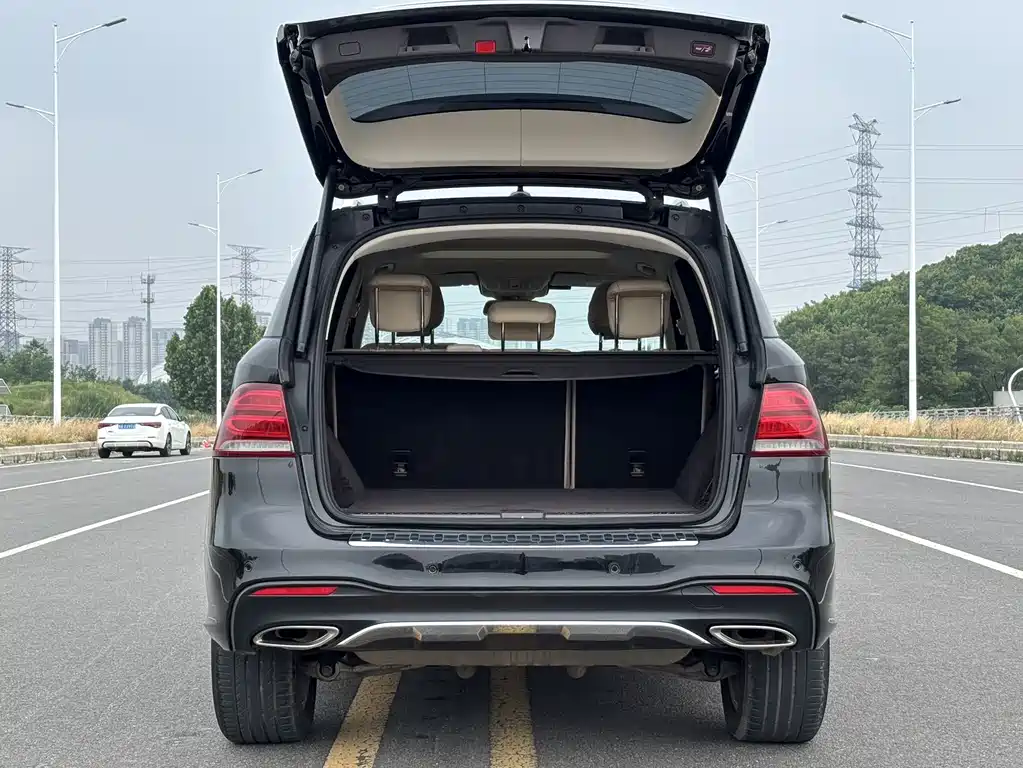Mercedes-Benz GLE 2019 — фото 13
