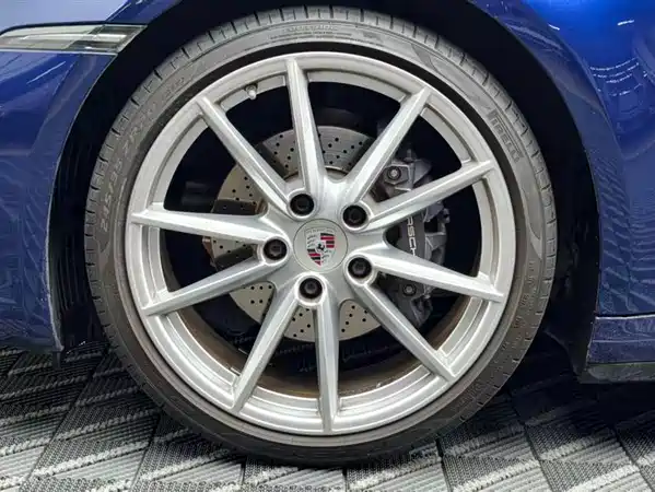 Porsche 911 2020