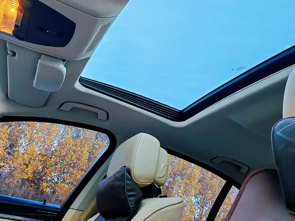 BMW 5 Series 2013 — фото 18
