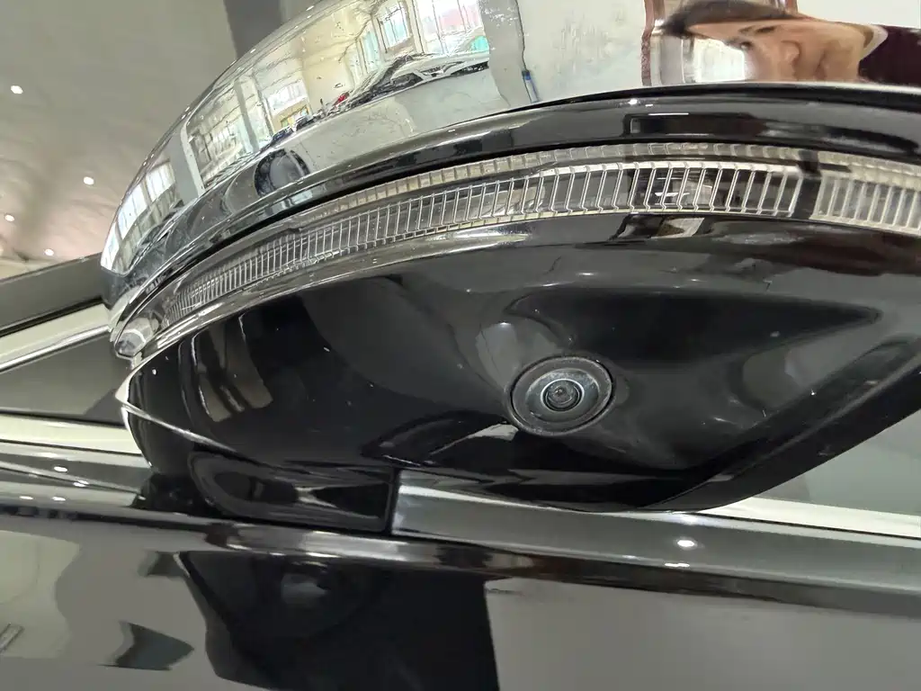 Audi A8 2023