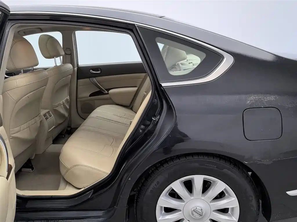 Nissan Teana 2010 — фото 15
