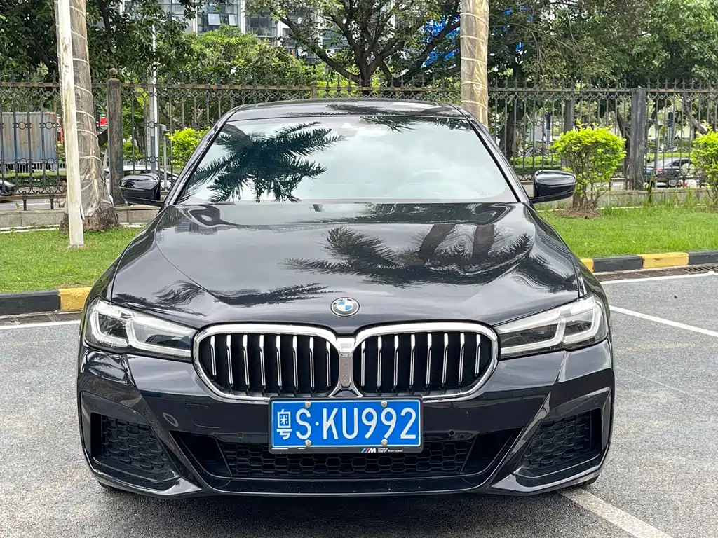 BMW 5 Series 2024