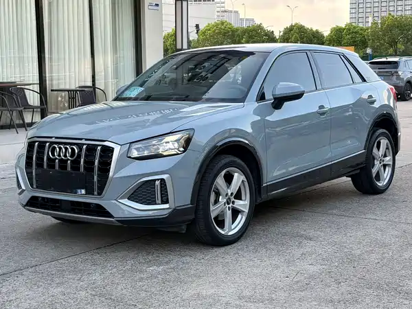 Audi Q2L 2023