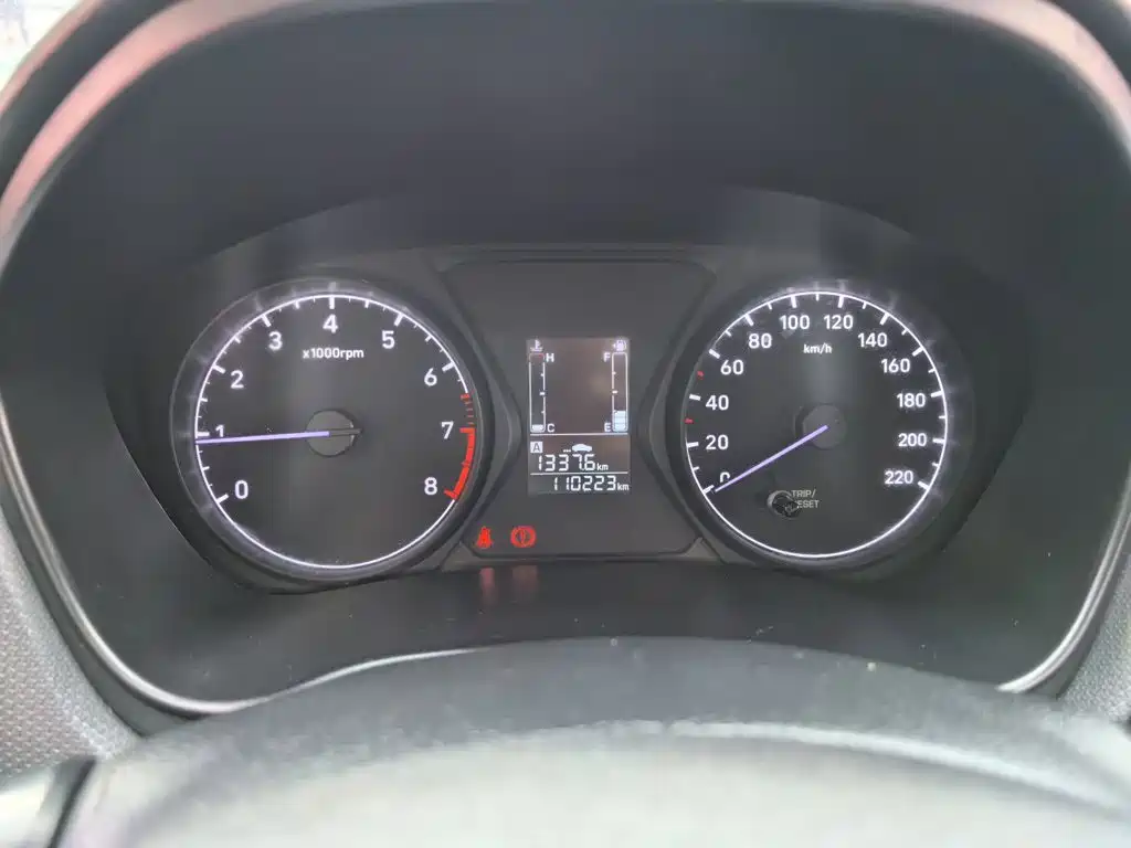 Hyundai Verna 2018 — фото 12