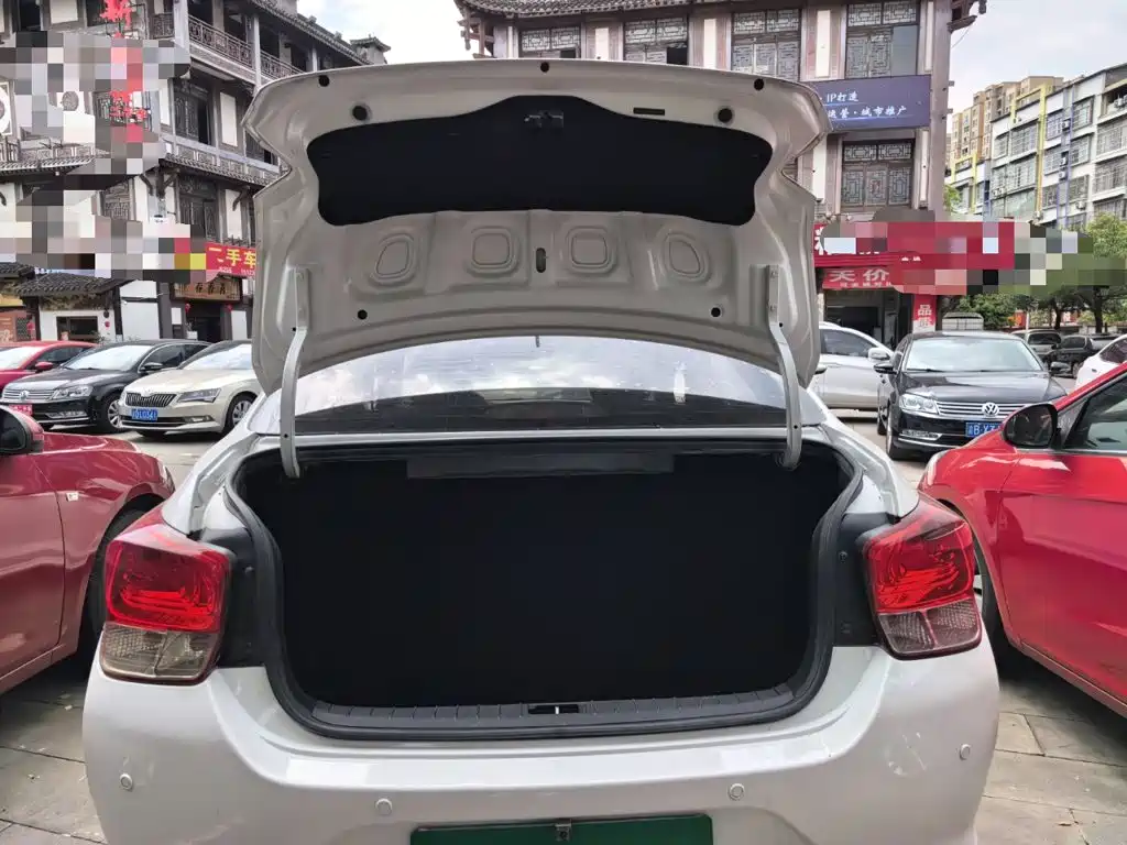 Hyundai Verna 2018 — фото 19