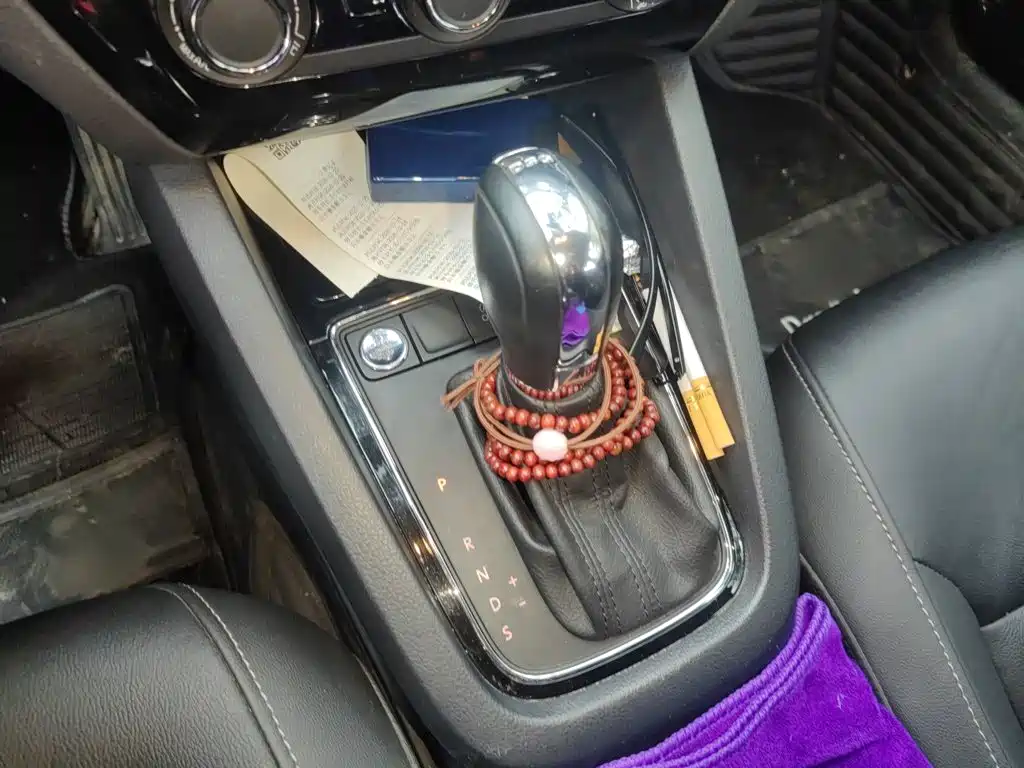 Volkswagen Sagitar 2018