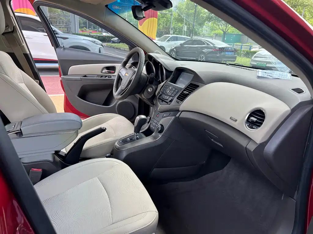 Chevrolet Cruze 2015 — фото 21