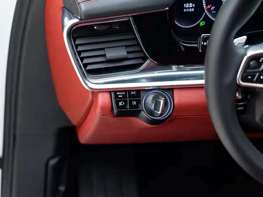 Porsche Panamera 2018 — фото 19