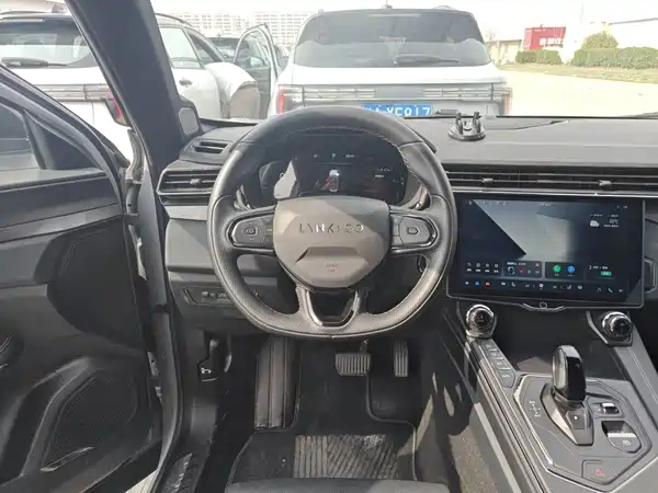 Lynk & Co 01 2023