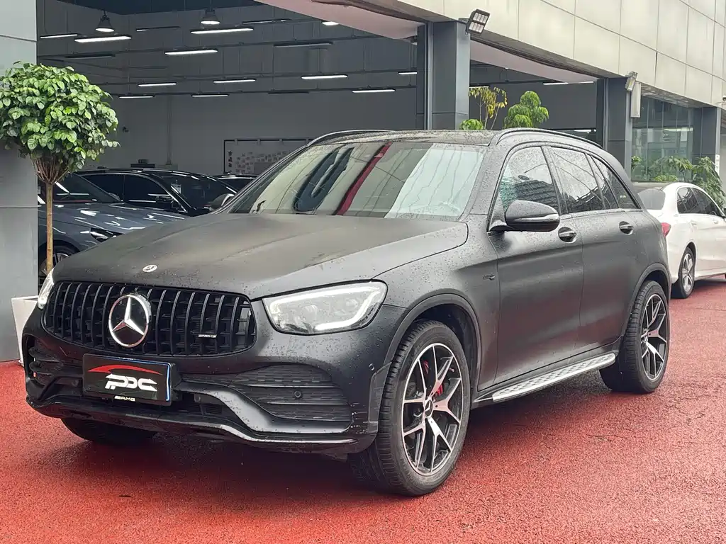 Mercedes-Benz GLC 2023