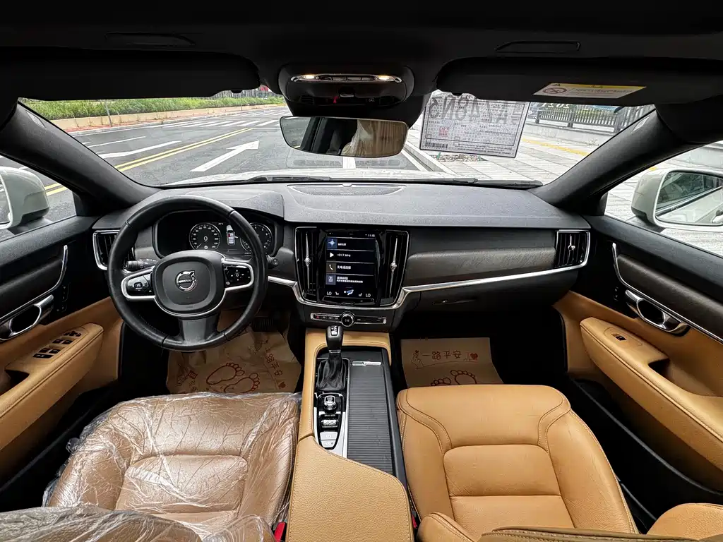 Volvo V90 2019 — фото 13