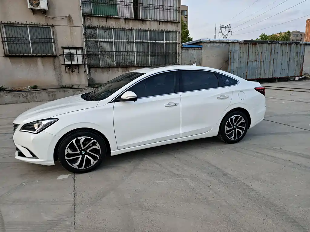 Changan Eado 2018 — фото 9