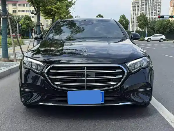 Mercedes-Benz E-Class 2025