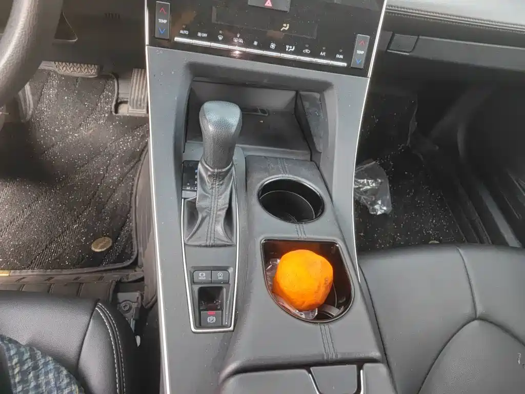 Toyota Avalon 2020 — фото 10