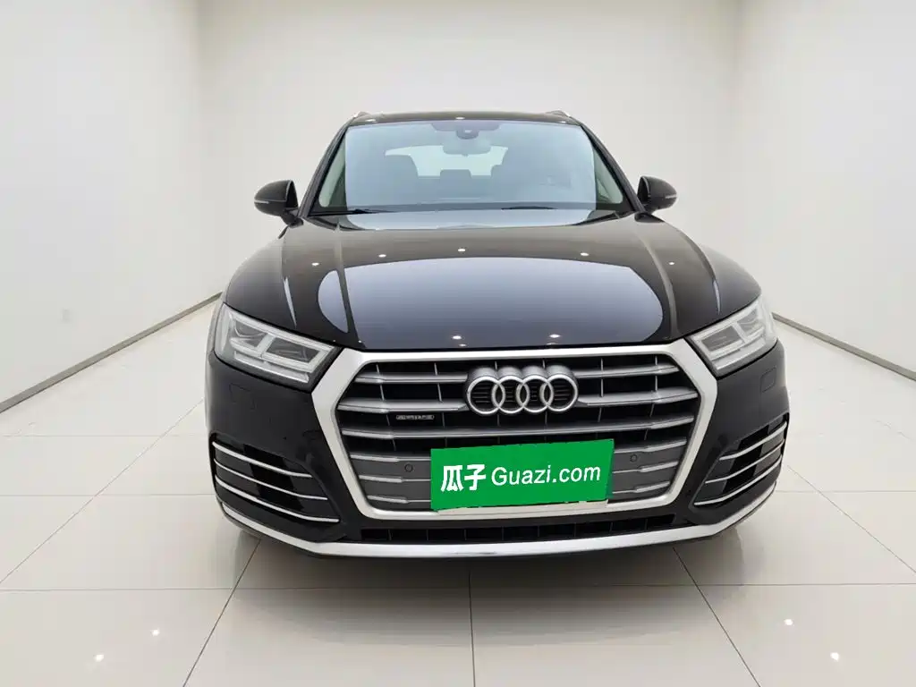 Audi Q5L 2020 — фото 24