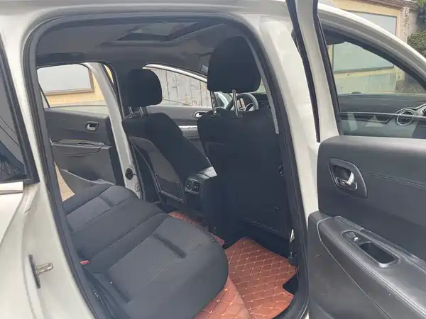 Peugeot 3008 2015