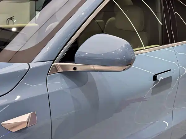 Li Auto L8 2024