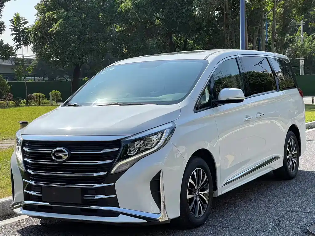 GAC Trumpchi M8 2022 — фото 1