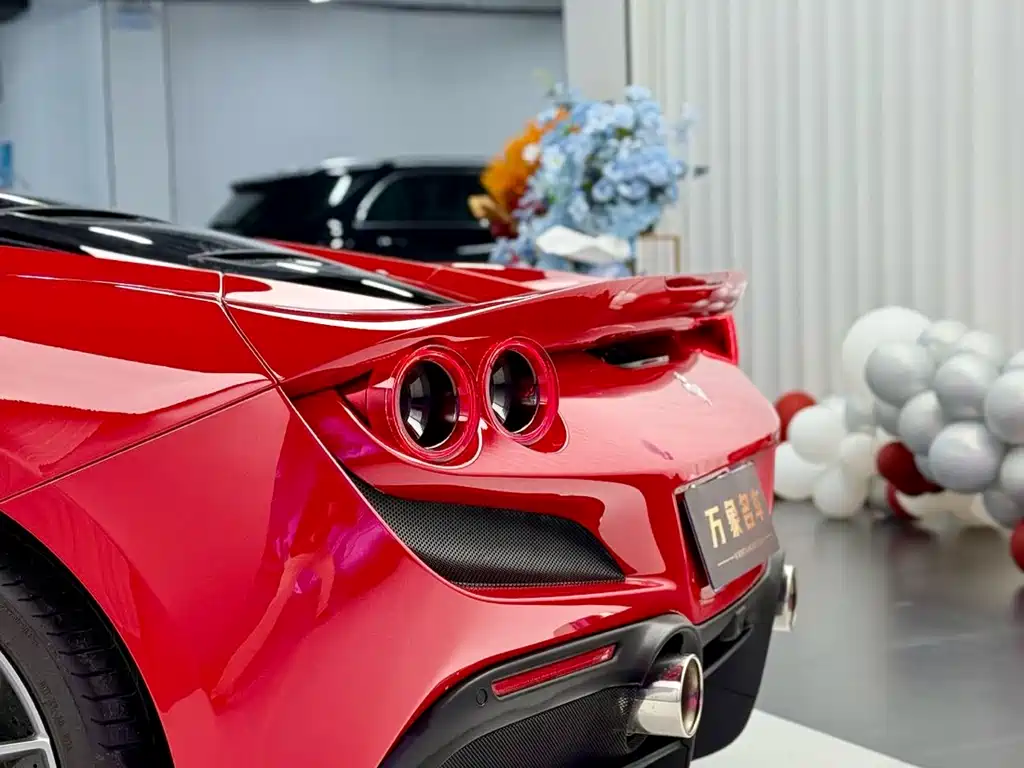 Ferrari F8 2023 — фото 7