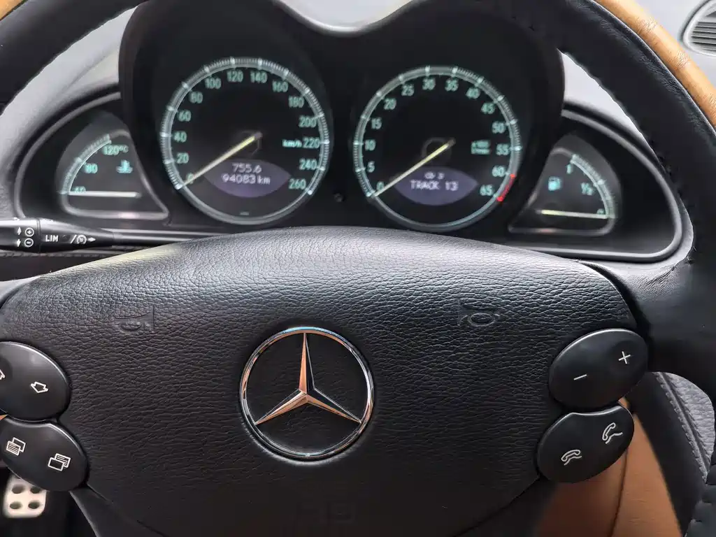 Mercedes-Benz SL-Class 2003 — фото 15