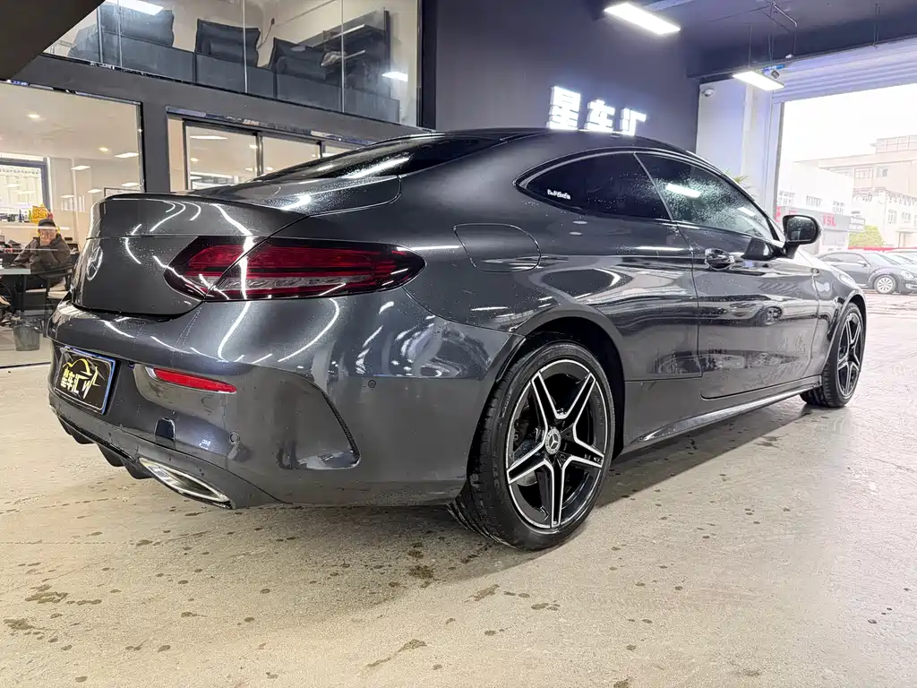 Mercedes-Benz C-Class 2019 — фото 13