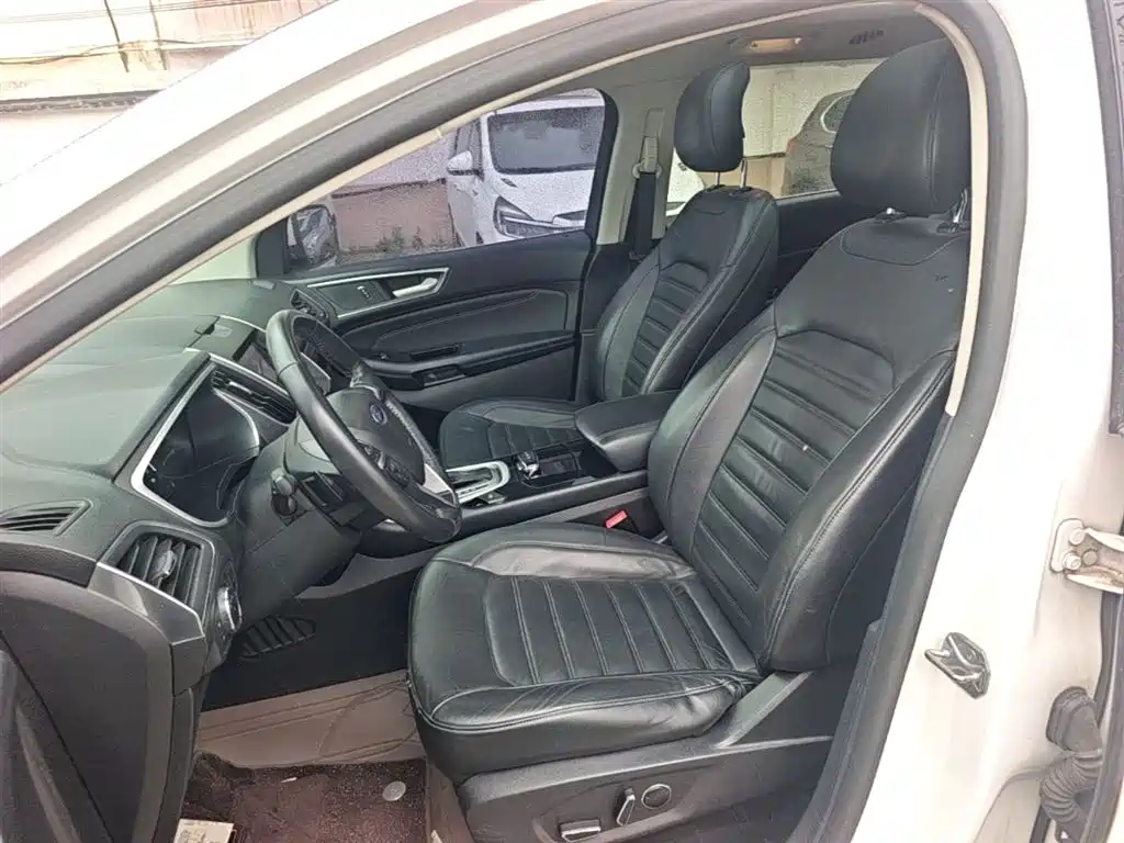 Ford Edge 2015 — фото 15