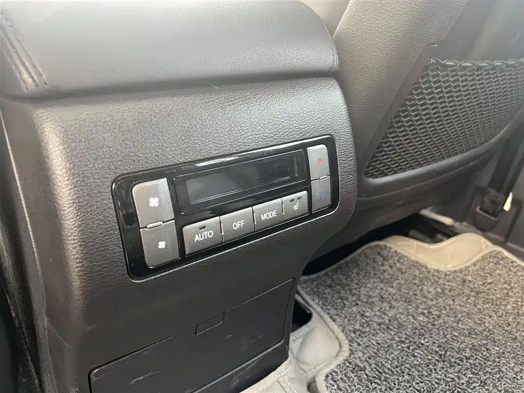 Haval H9 2017 — фото 16