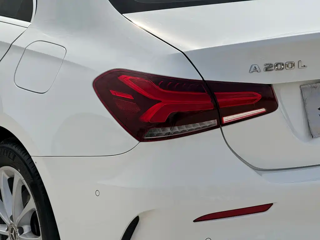 Mercedes-Benz A-Class 2021 — фото 13