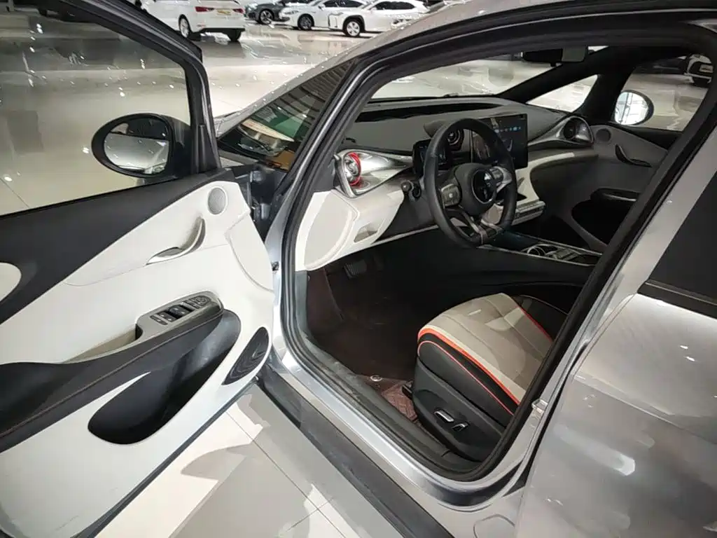 BYD Dolphin 2022 — фото 16