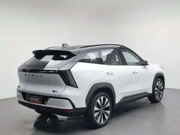 Geely Boyue L 2026