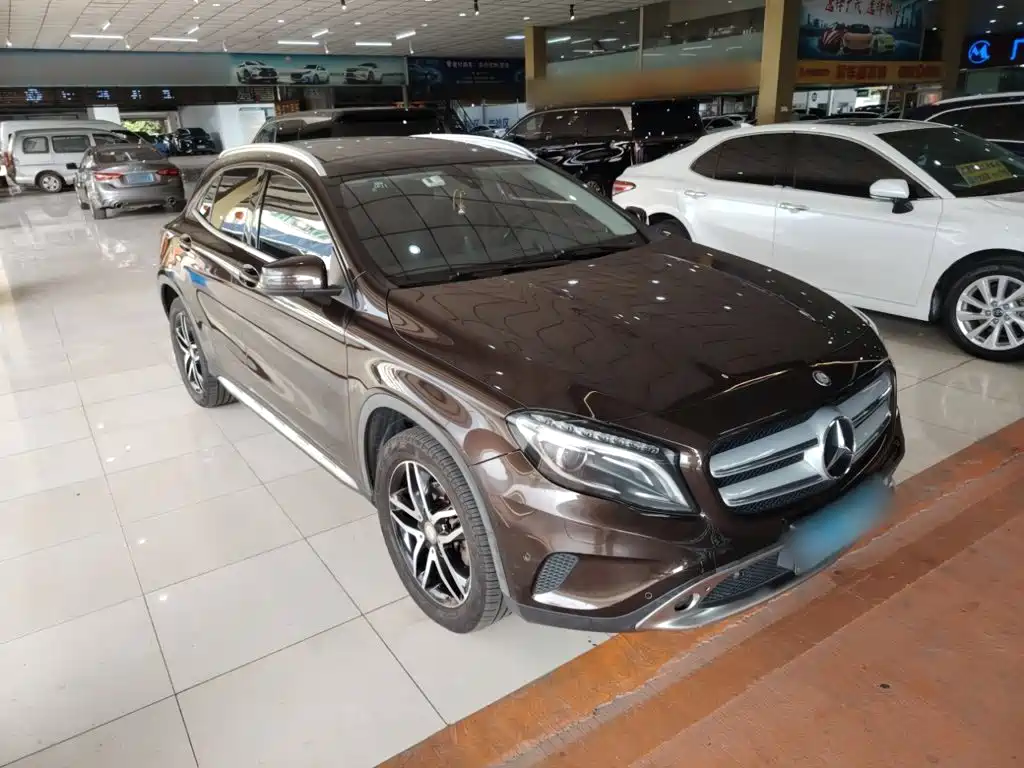 Mercedes-Benz GLA 2017 — фото 22