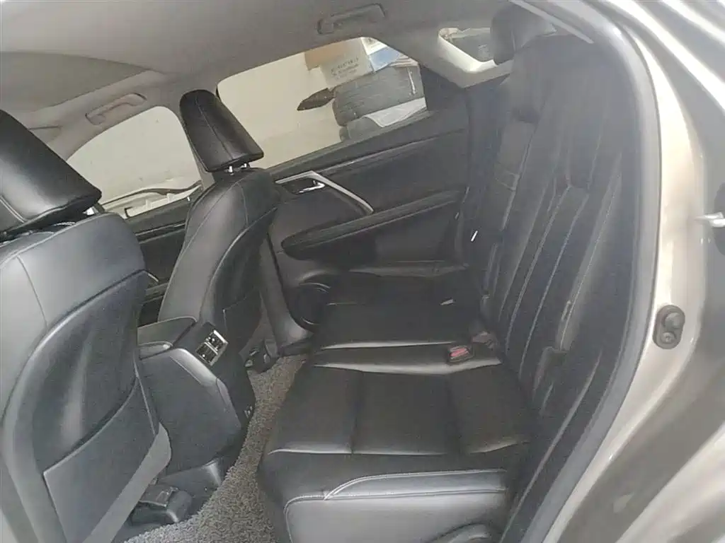 Lexus RX 2020 — фото 17