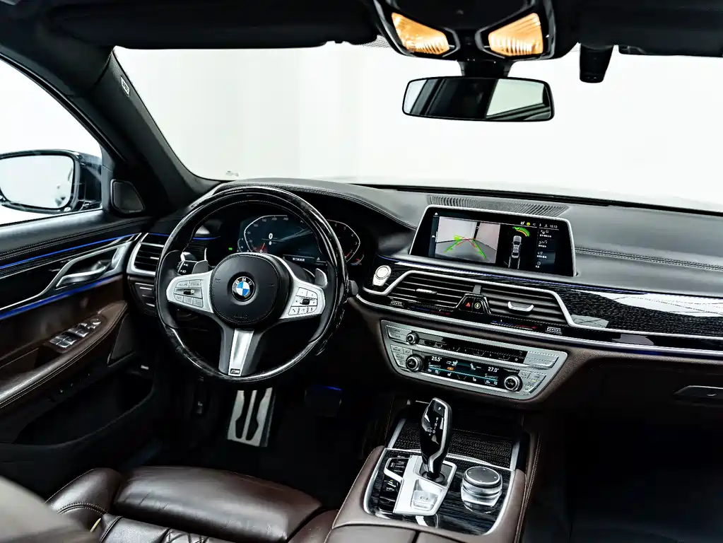 BMW 7 Series 2021 — фото 6