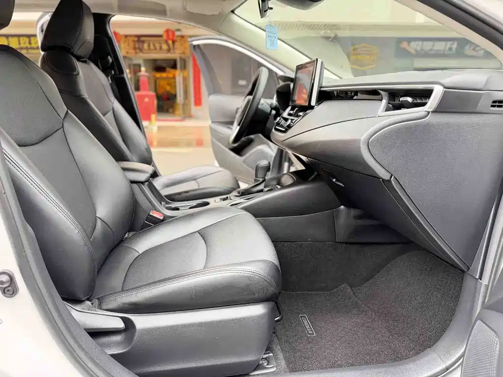 Toyota Corolla 2021 — фото 10