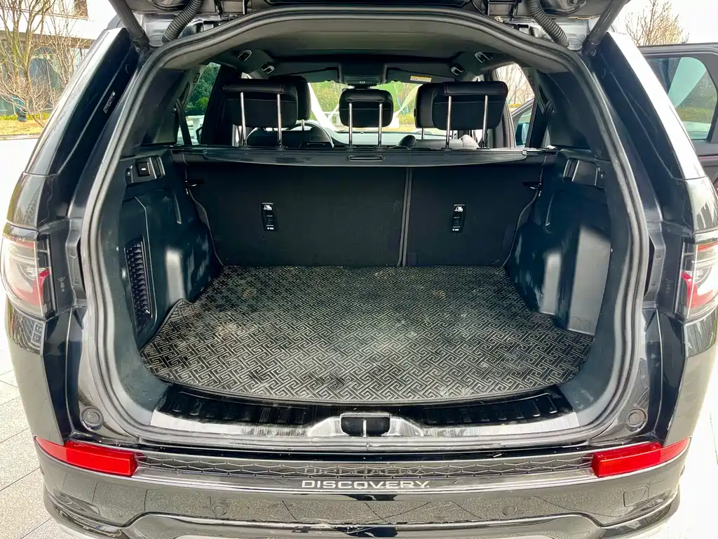 Land Rover Discovery Sport 2020 — фото 17