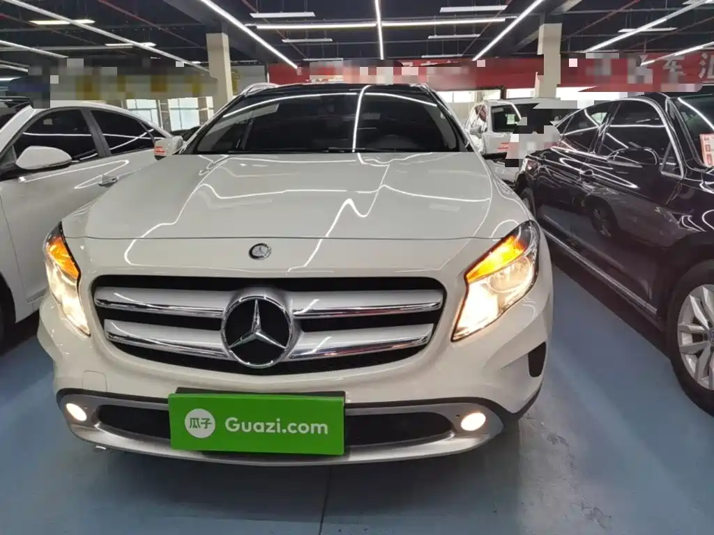Mercedes-Benz GLA 2016