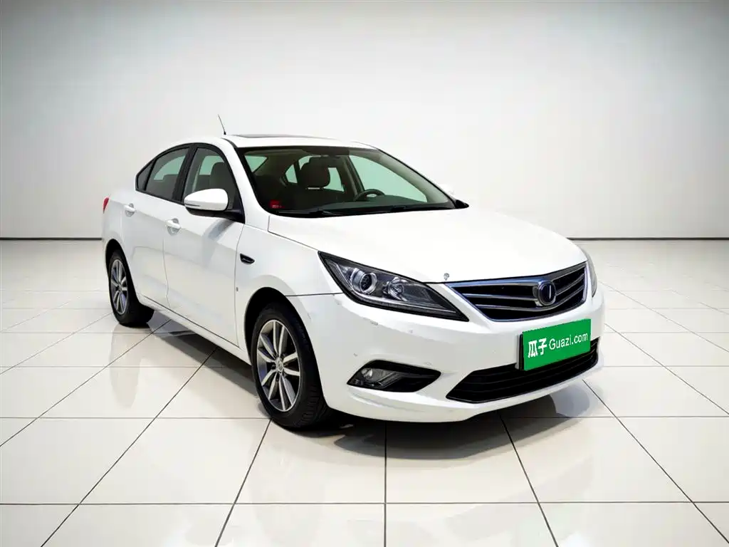 Changan Eado 2017 — фото 3