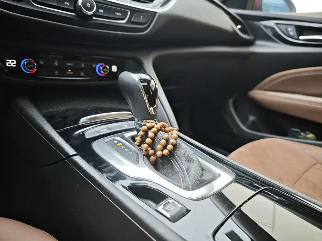 Buick Regal 2019 — фото 10