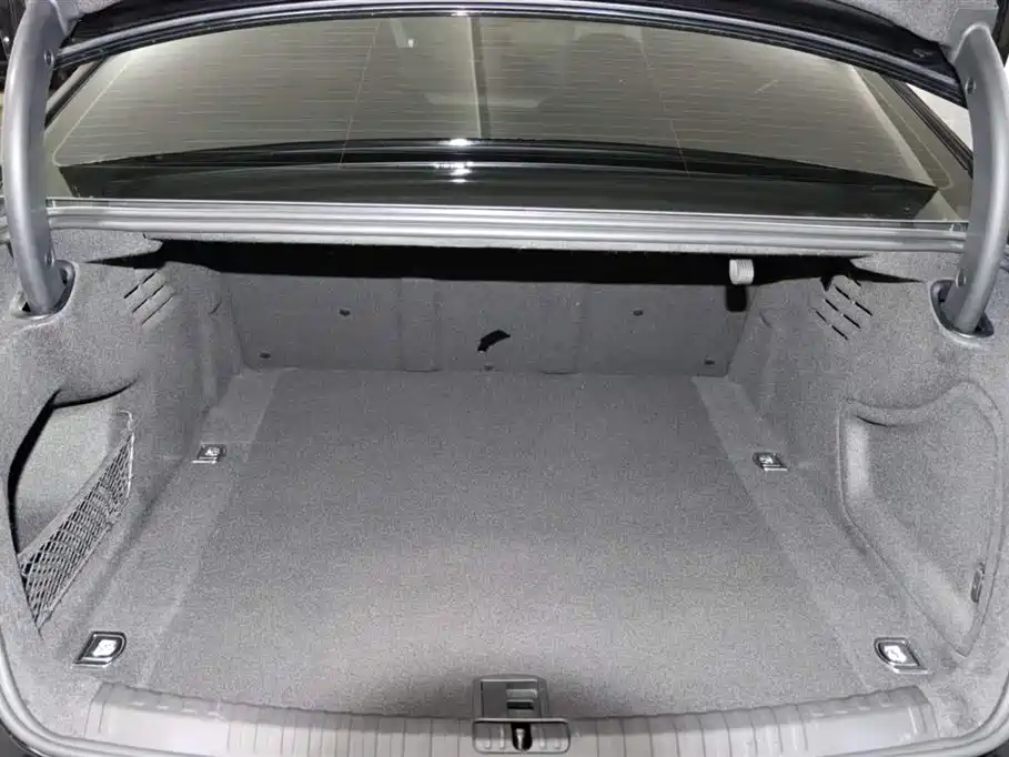 Audi A6L 2023 — фото 18
