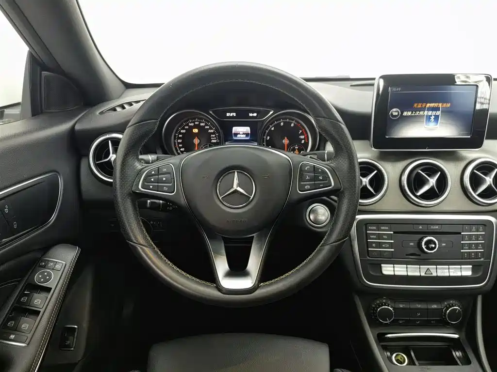 Mercedes-Benz CLA 2017 — фото 11