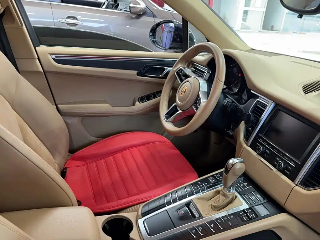 Porsche Macan 2014 — фото 10