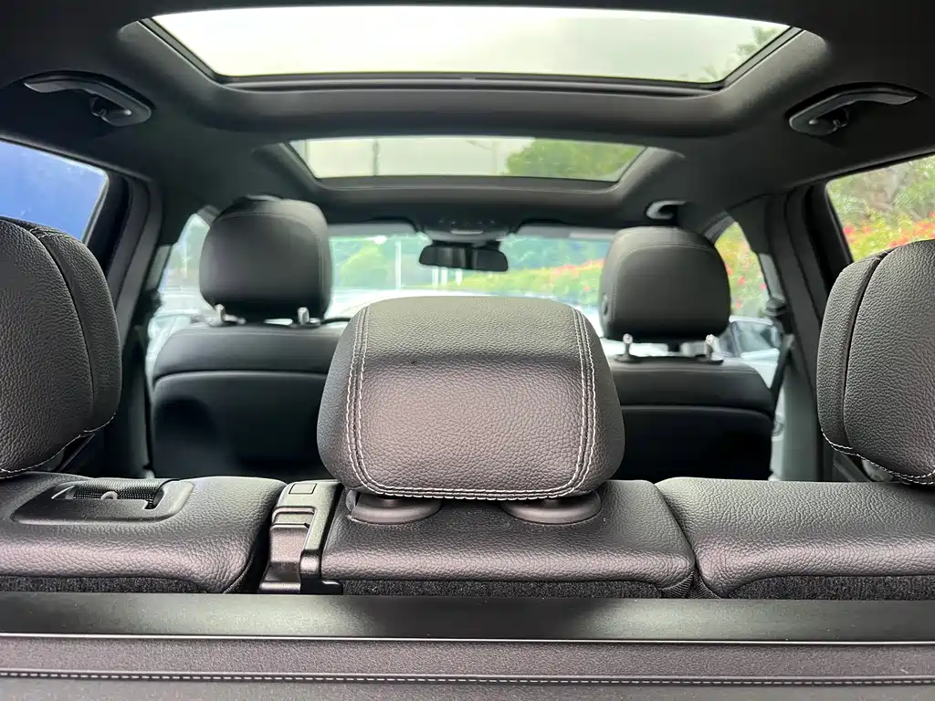 Mercedes-Benz GLC 2017 — фото 15