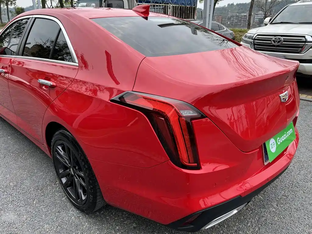 Cadillac CT4 2022 — фото 12