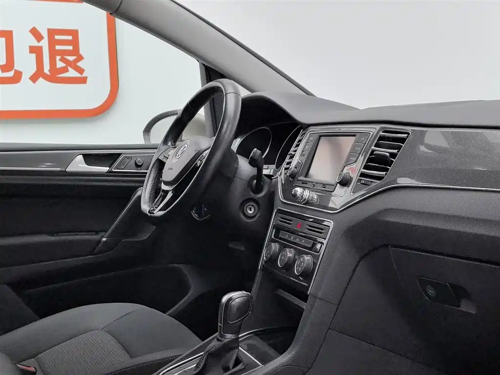 Volkswagen Golf Sportsvan 2017 — фото 22