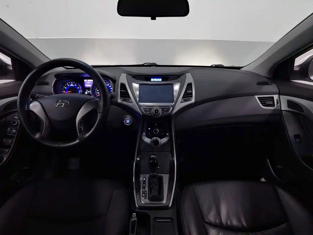 Hyundai Elantra Langdong 2015 — фото 5