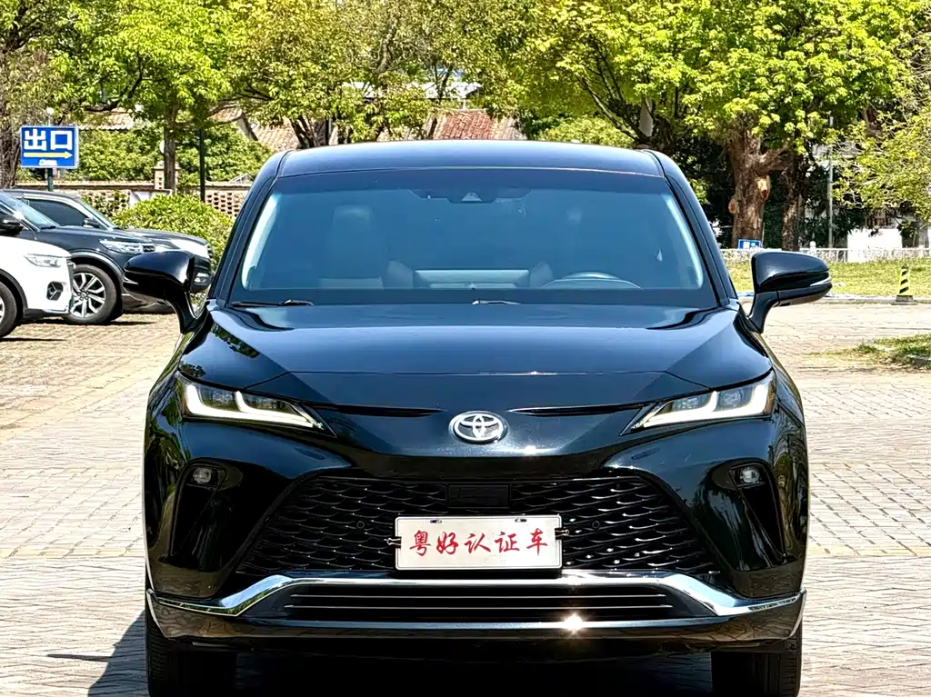 Toyota Venza 2023 — фото 3