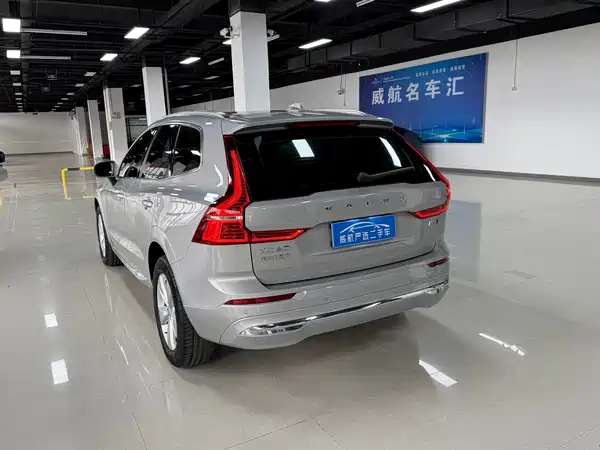 Volvo XC60 2022