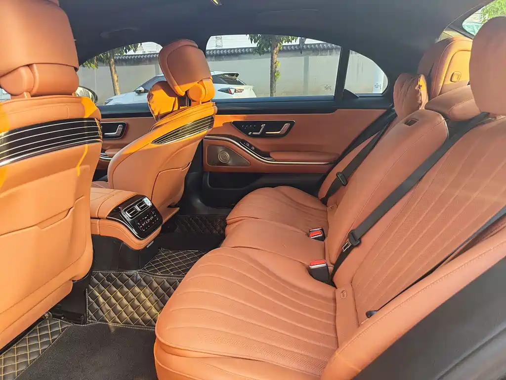 Mercedes-Benz S-Class 2023
